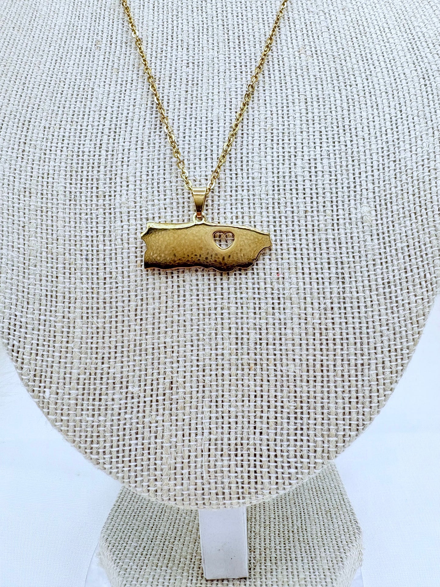 Isla Necklace